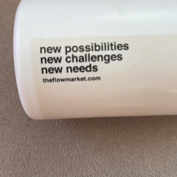 THE FLOWMARKET “Time for Eachother” bottle - RARE art piece - Picture 4 of 7